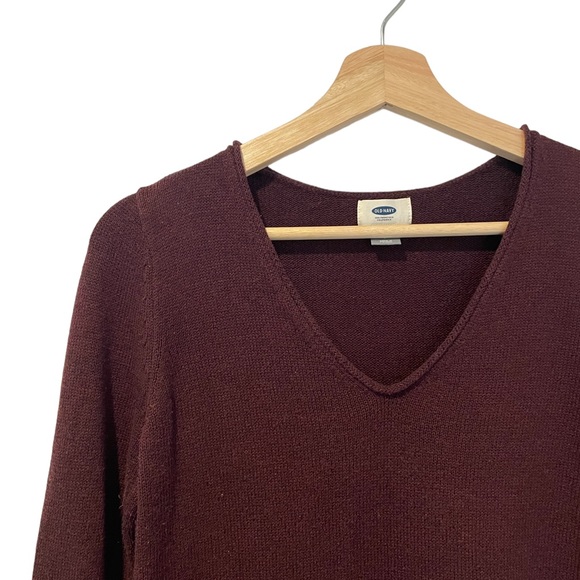 Old Navy Purple V Neck Sweater Size Small - Picture 2 of 6